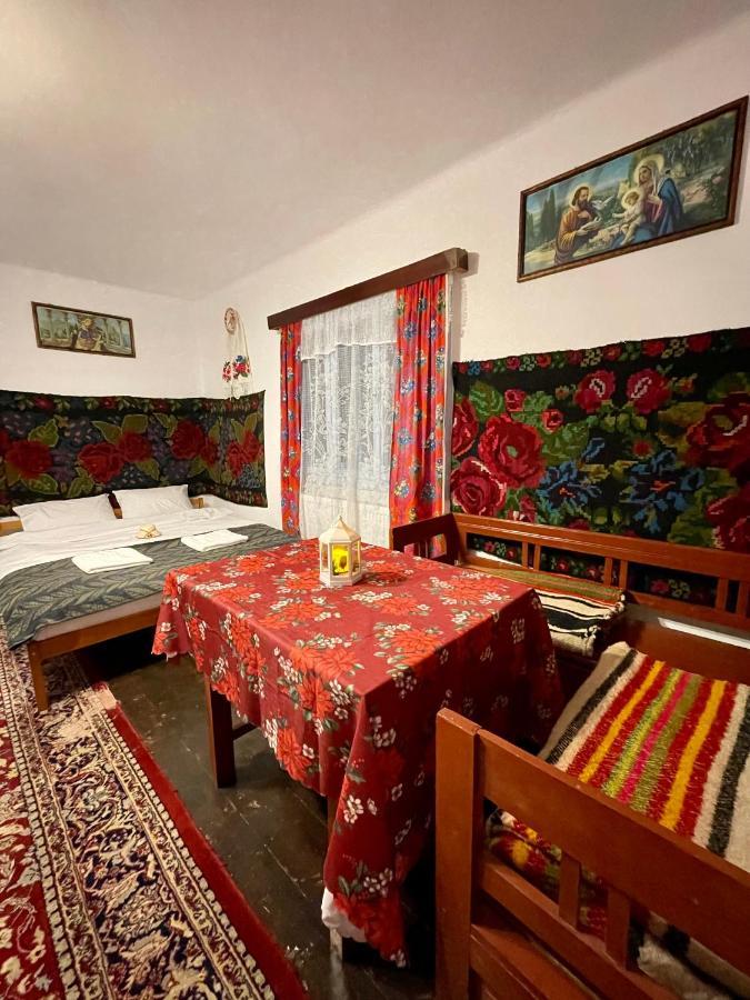 Villa Casa Fântâna - La poalele muntilor -50 de metri de pârtia Olimpică à Statiunea Extérieur photo