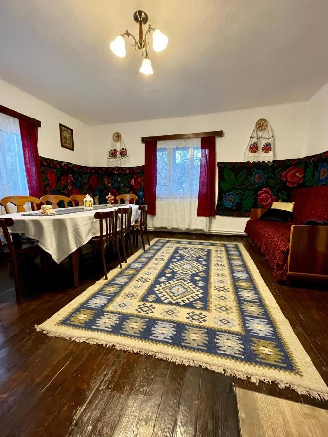 Villa Casa Fântâna - La poalele muntilor -50 de metri de pârtia Olimpică à Statiunea Extérieur photo