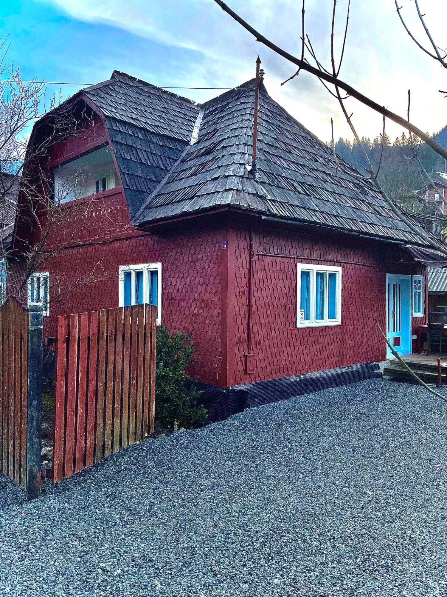 Villa Casa Fântâna - La poalele muntilor -50 de metri de pârtia Olimpică à Statiunea Extérieur photo